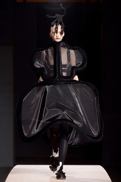Look 1